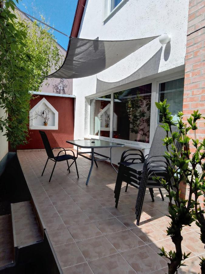 Ket Cseresznye Vendeghaz Siofok Exterior photo