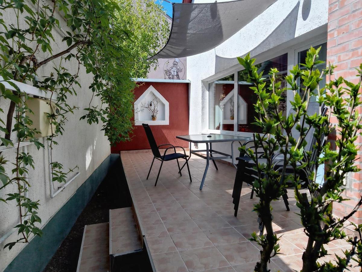 Ket Cseresznye Vendeghaz Siofok Exterior photo